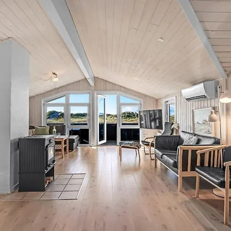 Jaana - 10m From The Sea By Interhome בית נופש