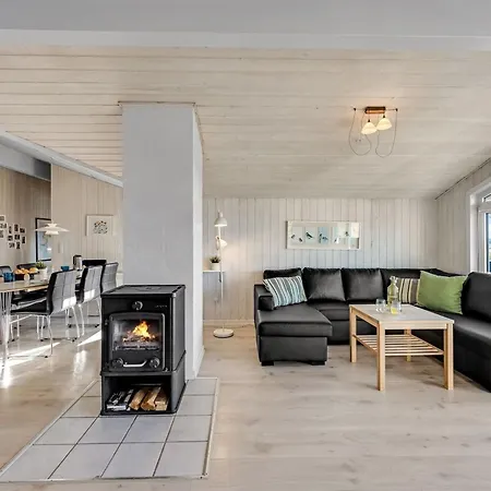 Jaana - 10m From The Sea By Interhome Hébergement de vacances *