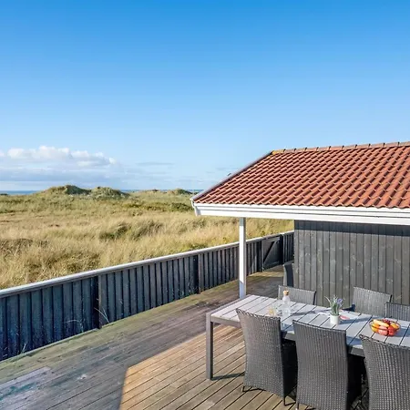 Dom wakacyjny Jaana - 10m From The Sea By Interhome